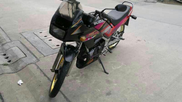 Suzuki 150 RGV จรวดทางเลียบ 9500 บาท