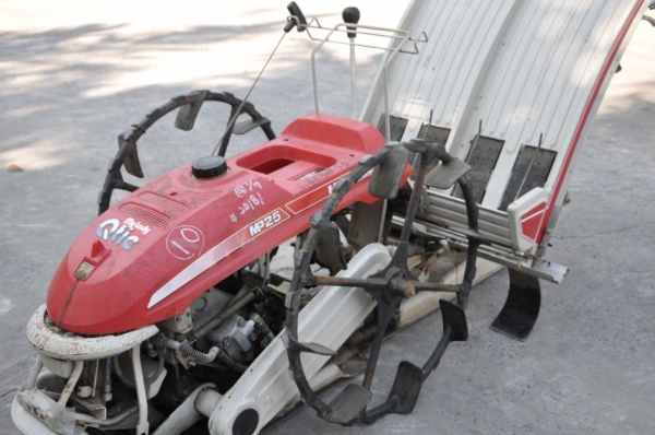 ขายรถดำนาMITSUBISHI สภาพสวยเดิมจากญี่ปุ่นยังไม่เคยใช้ในไทย 19,500เท่านั้น!!