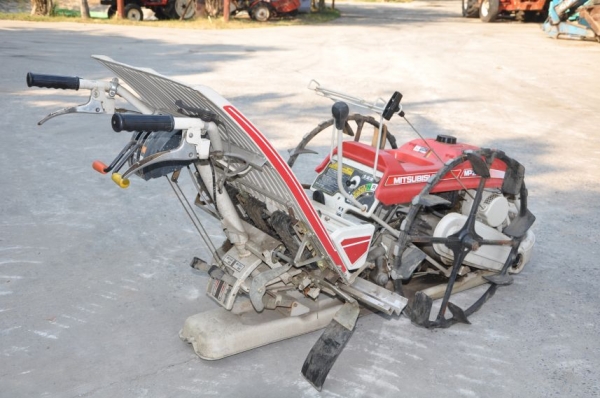 ขายรถดำนาMITSUBISHI สภาพสวยเดิมจากญี่ปุ่นยังไม่เคยใช้ในไทย 19,500เท่านั้น!!