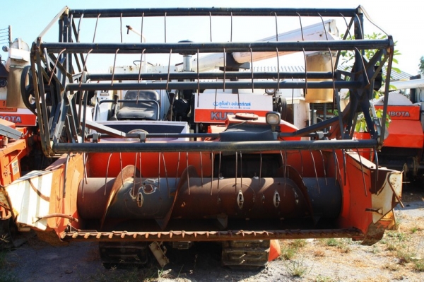 ประกาศขาย รถเกี่ยว DC-68G