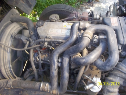 ขาย6ล้อ เดก้า  เครื่อง 240แรงม้า  อินเตอร์คูเลอร์  เบรคทิปฟี่