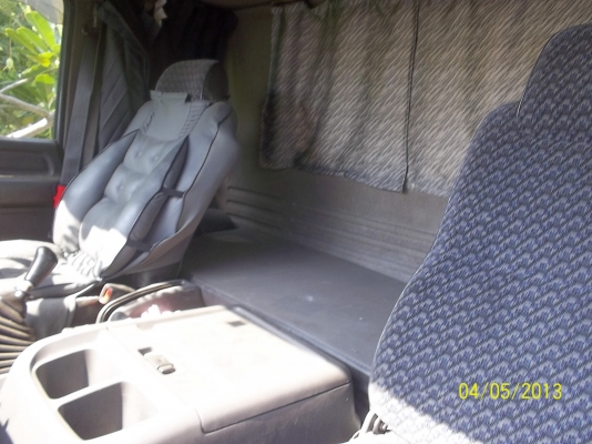 ขาย6ล้อ เดก้า  เครื่อง 240แรงม้า  อินเตอร์คูเลอร์  เบรคทิปฟี่