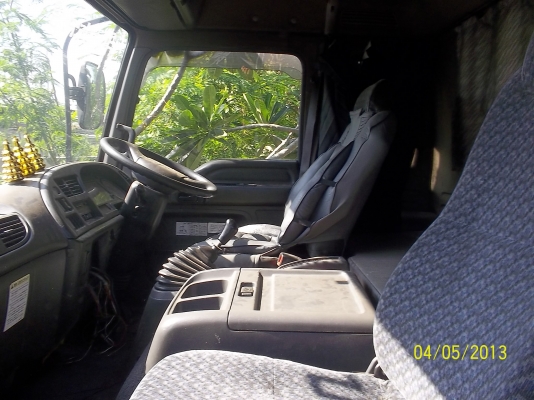 ขาย6ล้อ เดก้า  เครื่อง 240แรงม้า  อินเตอร์คูเลอร์  เบรคทิปฟี่