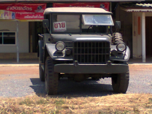 ขายรถดอส เครื่อง 6 สูบ เบนซิน ขับ 4 พวงมาลัยซ้าย โทร.081-1945710