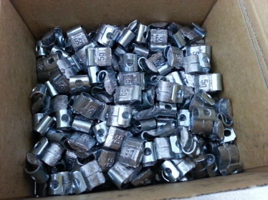 ขาย ตะกั่วตอกล้อแม็กซ์และตอกกะทะเหล็ก