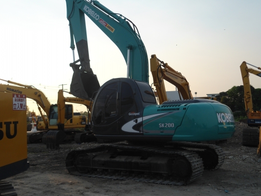 ขายรถแมคโครSK200-5 สภาพพร้อมใช้ สนใจติดต่อ บอย085-156-2314