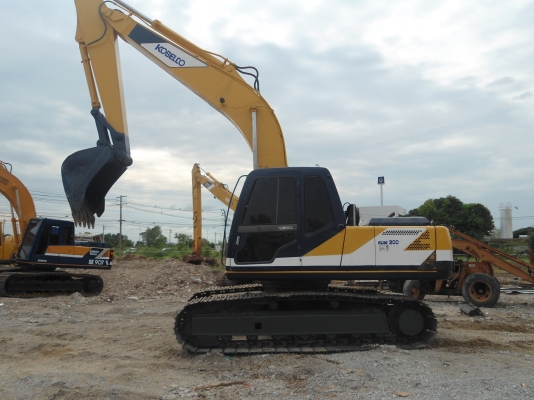 ขายรถแมคโครSK200-3 ไฟฟ้าครบ สภาพพร้อมใช้ สนใจติดต่อ บอย085-156-2314