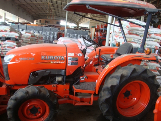 คูโบต้าทั่งทอง พิจิตร ขายรถแทรกเตอร์มือสอง รุ่น L3608DT คูโบต้าทั่งทอง พิจิตร ขายรถแทรกเตอร์มือสอง รุ่น L3608DT