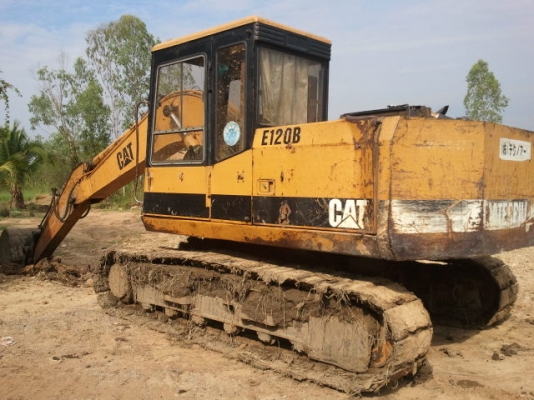 ขายCAT E120Bสภาพสวยพร้อมใช้ ราคาต่อรองได้ ติดต่อที่คุณอ๊อฟ พิจิตร 086-737-9991