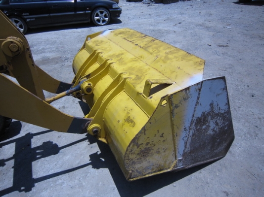 ขาย รถตักเล็ก KOMATSU รุ่น WA20-2- มือสองญี่ปุ่น ขาย รถตักเล็ก KOMATSU รุ่น WA20-2- มือสองญี่ปุ่น