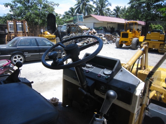 ขาย รถตักเล็ก KOMATSU รุ่น WA20-2- มือสองญี่ปุ่น ขาย รถตักเล็ก KOMATSU รุ่น WA20-2- มือสองญี่ปุ่น