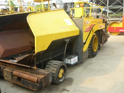 รถปูยาง Sumitomo HA60W-3 (เตาใหญ่) ปูได้ 6 เมตร มีให้เลือกหลายคัน รถเก่านอกนำเข้าจากญี่ปุ่น ตรวจเช็คสภาพให้พร้อมใช้งาน และรับประกัน เอกสารครบพร้อมจัดไฟแนนท์