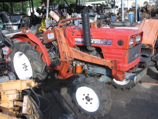 ขาย รถไถนา YANMAR 20 แรง รุ่น YM2020D มือสองญี่ปุ่น