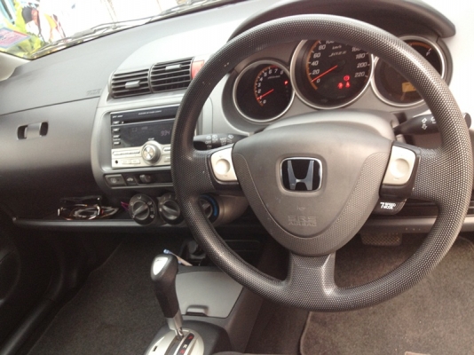 ขายรถบ้านเดิมๆ HONDA JAZZ เครื่องV-TEC ตัวท๊อปป้ายประมูล 0823816797 ขายรถบ้านเดิมๆ HONDA JAZZ เครื่องV-TEC ตัวท๊อปป้ายประมูล 0823816797