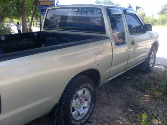 ขายนิสสันฟรอนเทียตัวท๊อป ขายนิสสันฟรอนเทียตัวท๊อป