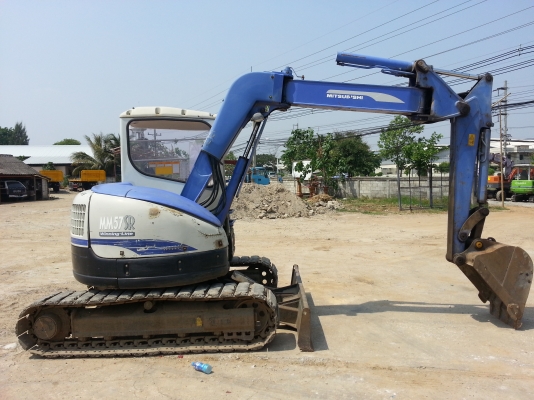 ขายรถแบคโฮ MITZUBISHI MM57SR ของเก่าจากญี่ปุ่นสภาพรถ 90\% เอกสารอินวอย