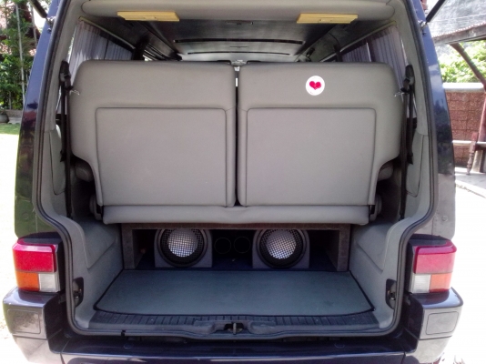 ขายvolkswagen caravelle2.5ปี95