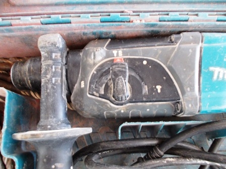 สว่านโรตารี่3ระบบMAKITAรุ่นHR2470Fสภาพดี ราคาถูกๆ สว่านโรตารี่3ระบบMAKITAรุ่นHR2470Fสภาพดี ราคาถูกๆ