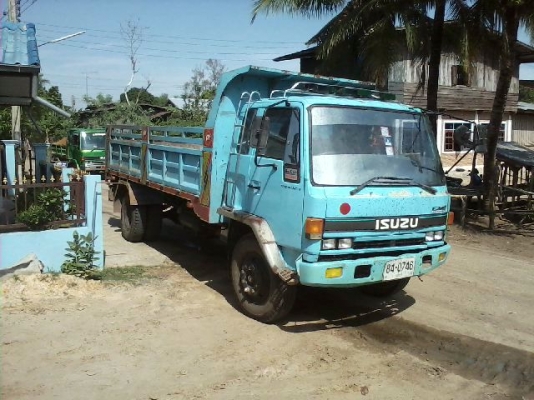 ขายด่วนดั้มเกษตร ร็อกกี่   195   ยาว  5  เมตร  ยาง 900-20   กะบอกดั้ม  12  ตัน พร้อมใช้งาน