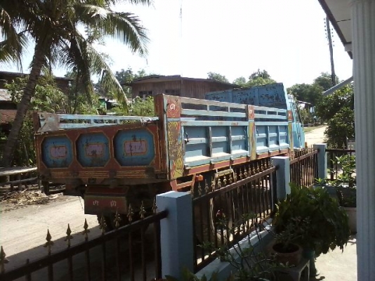 ขายด่วนดั้มเกษตร ร็อกกี่   195   ยาว  5  เมตร  ยาง 900-20   กะบอกดั้ม  12  ตัน พร้อมใช้งาน