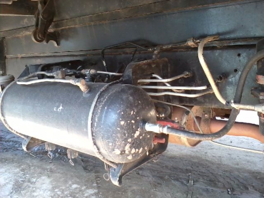 ขายด่วนดั้มเกษตร ร็อกกี่   195   ยาว  5  เมตร  ยาง 900-20   กะบอกดั้ม  12  ตัน พร้อมใช้งาน