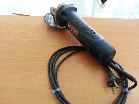 ขายลูกหมูหินเจียขนาด4นิ้วกำลังวัตต์สูงๆยี่ห้อboschสภาพสวยๆเดิมๆครับ