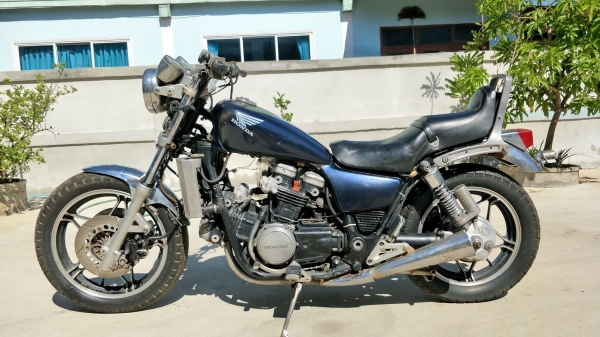 ขายครับ Honda Magna750c ทะเบียนแท้