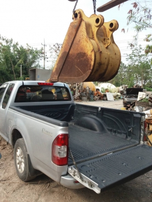 tractor-backhoe ส่งบุ้งกี๋ ขุดวางท่อ ใส่รถขุด แบ็คโฮ PC 120 ไปสิงห์บุรีครับ ขอบคุณมากครับ