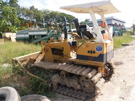 # ขายรถแทร็กเตอร์D2-6P รถสวย พร้อมใช้งาน เครื่องดี ช่วงล่างดี ระบบเลี้ยวปกติ ขาย189000 โทร0616613023แพรว