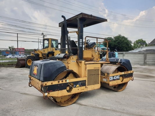 ขายรถบดอัดสั่นสะเทือน ยี่ห้อ CATERPILLAR CB434C นำเข้าจาก USA ไม่เคยใช้งานในไทย