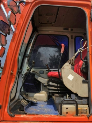 มี VDO ให้ชม.รถแบคโฮ DAEWOO DOOSAN SOLAR 225LC-V เอกสารเล่ม ราคา 600000 มี VDO ให้ชม.รถแบคโฮ DAEWOO DOOSAN SOLAR 225LC-V เอกสารเล่ม ราคา 600000