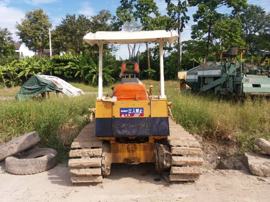 # ขายรถแทร็กเตอร์D2-6P รถสวย พร้อมใช้งาน เครื่องดี ช่วงล่างดี ระบบเลี้ยวปกติ ขาย189000 โทร0616613023แพรว