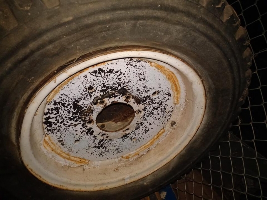 ขายกะทะล้อหน้าฟอร์ดขอบ18