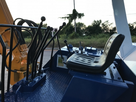 Komatsu Pc20-3สภาพดีเก่าญี่ปุ่น มีใบอินวอยไม่เคยใช้ในไทย Komatsu Pc20-3สภาพดีเก่าญี่ปุ่น มีใบอินวอยไม่เคยใช้ในไทย