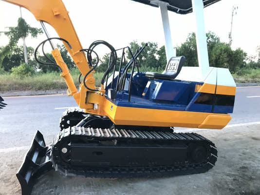 Komatsu Pc20-3สภาพดีเก่าญี่ปุ่น มีใบอินวอยไม่เคยใช้ในไทย Komatsu Pc20-3สภาพดีเก่าญี่ปุ่น มีใบอินวอยไม่เคยใช้ในไทย