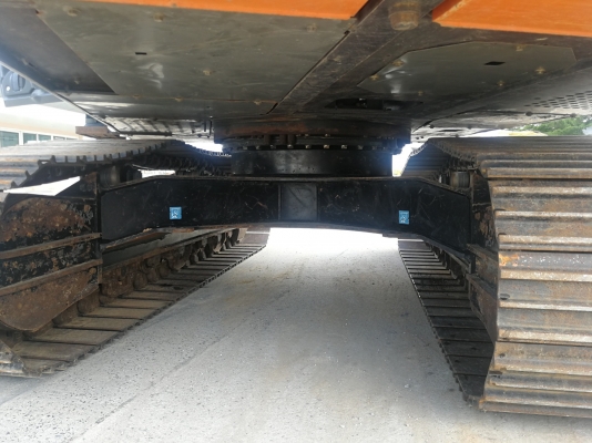 ขายรถแบคโฮ HITACHI ZX200-5G ชั่วโมงการทำงาน 2,500 ชม.