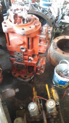 ปั้มไฮดรอลิค k3v-112 ใส่แมคโครุ่น 200/210lc มาจากนอก