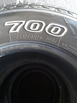 Maxxis AT 255-70-15 ปลายปี15 สภาพสวยๆ 1ชุด