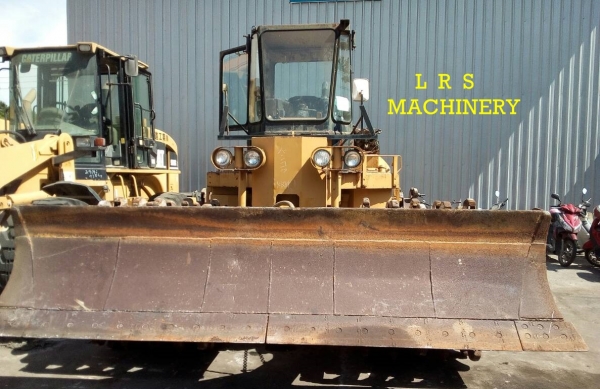 CATERPILLAR รุ่น 815