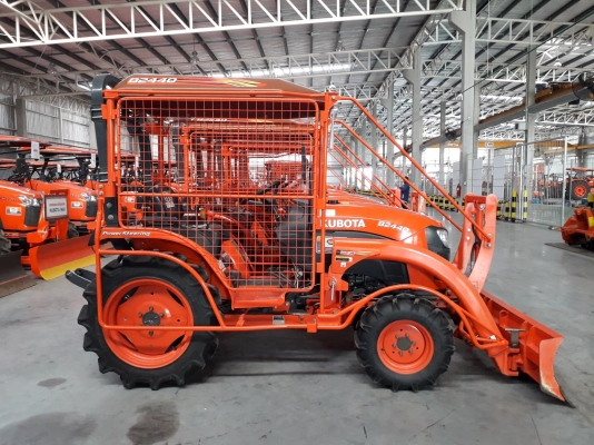 รถไถมือ 2 รุ่น B2440 แถมอุปกรณ์ 3 ชิ้น โรตารี่+ใบดันหน้า+โครงกันอ้อย ผ่อนได้นานถึง 6 ปี