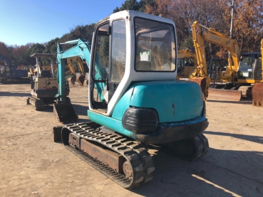 ขายจ้าKOMATSU PC30-7 เก่านอกแท้  สภาพสวยพร้อมใช้  โทร 089-7462641  สุวรรณี