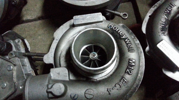 ขาย เทอร์โบเดิม เชฟแคปติว่า และ เชฟ z71 ของ ถอด ศูนย์ สวยๆ เหมา 35,000