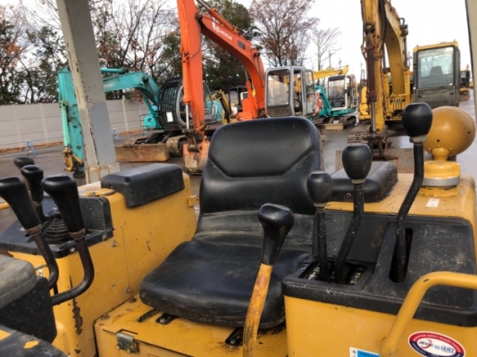 ขายจ้า MITSUBISHI BD2J  เก่านอกแท้  สภาพสวยมากๆๆ  ใช้งงานน้อย 2,xxx ชั่วโมง  โทร 089-7462641  สุวรรณี