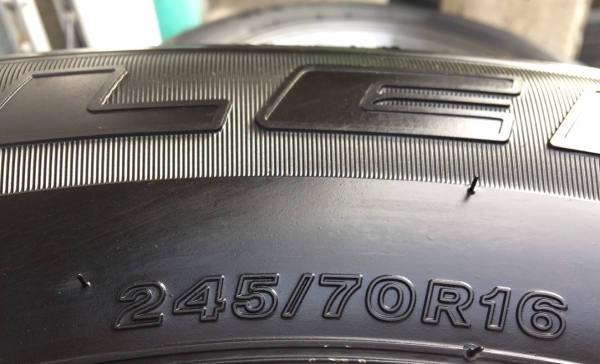 ล้อแม็กป้ายแดง ISUZU D-MAX Blue Power ขอบ 16 พร้อมยางป้ายแดง Bridgestone 245-70-16 ปี 18 แม็กสวย ตุ่มเด้งๆ เส้นสีชัด