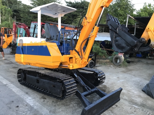 Komatsu pc20รุ่น6สภาพดีเก่าญี่ปุ่น มีใบอินวอยไม่เคยใช้ในไทย Komatsu pc20รุ่น6สภาพดีเก่าญี่ปุ่น มีใบอินวอยไม่เคยใช้ในไทย