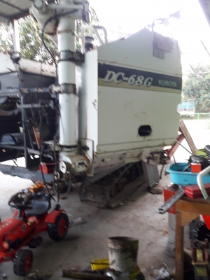 ขายซากรถเกี่ยว DC68G 062-3293195