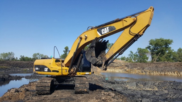 ขาย แบคโฮ CAT 320D กระบอกดำ รถสวยเต็มทุกระบบ ใช้งาน 9,000 ชม. เล่มทะเบียนเต็มพร้อมโอน