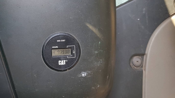 ขาย แบคโฮ CAT 320D กระบอกดำ รถสวยเต็มทุกระบบ ใช้งาน 9,000 ชม. เล่มทะเบียนเต็มพร้อมโอน