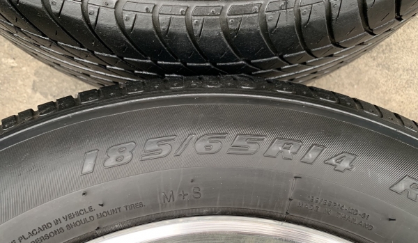 ล้อแม็ก 4รู100 ขอบ 14 พร้อมยาง 185-65-14 ปลายปี 14 ดอกยางหนาปึกทุกเส้น