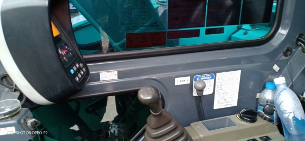 ขาย KOBELCO SK75UR-5 นำเข้าเก่านอก